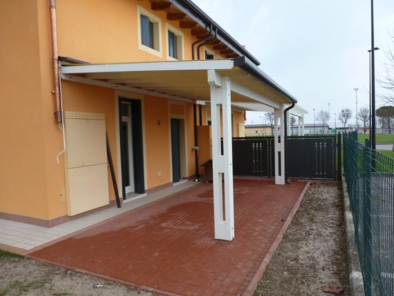 Arcosol COPERTURA MOBILE SU TRAVATURA IN LEGNO ESISTENTE