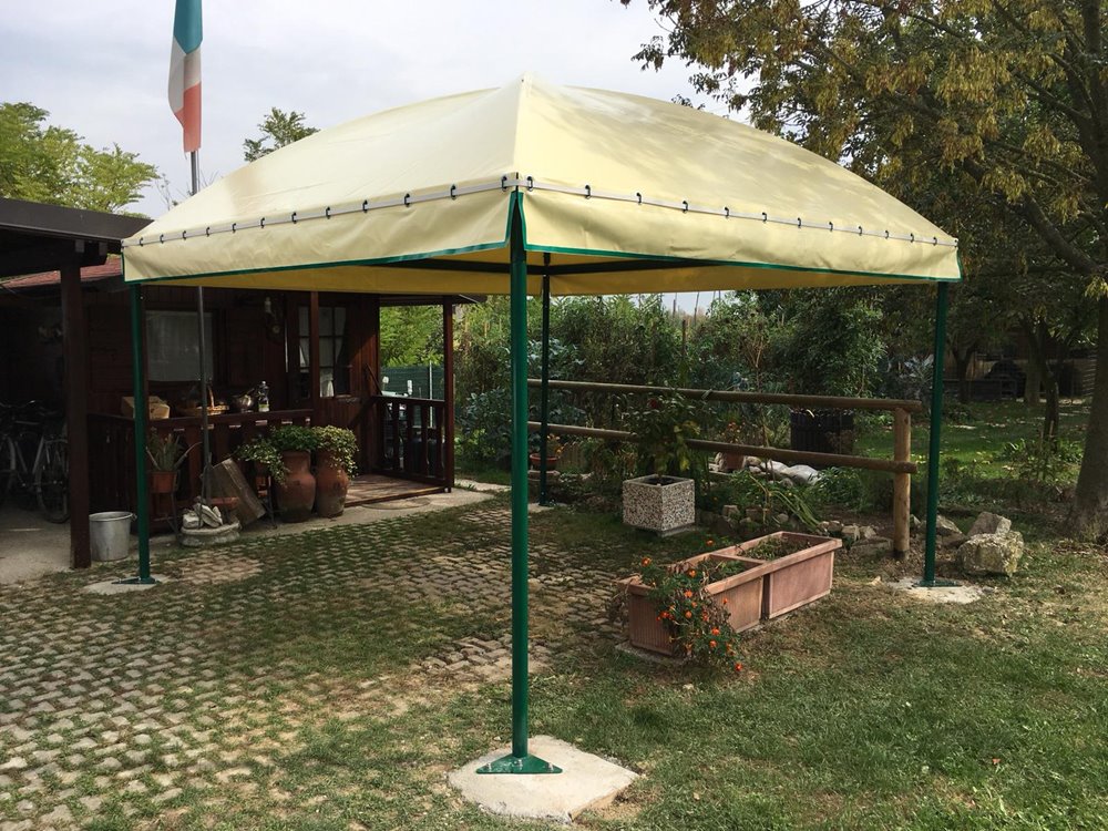 GAZEBO IN ACCIAIO A CALOTTA SFERICA